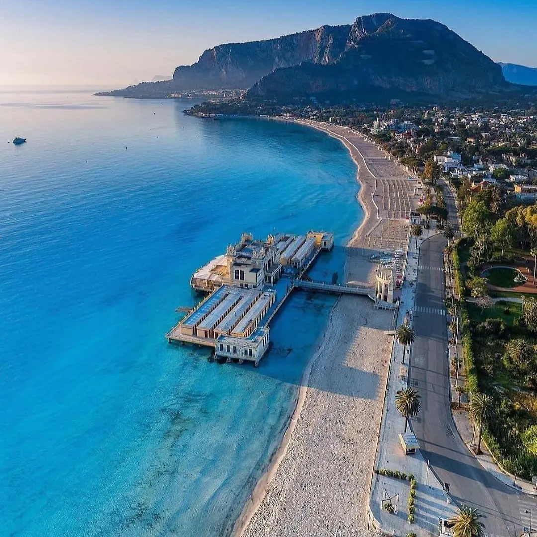 Aurora Center City - Rooms Palermo Italy
